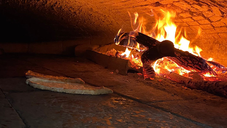 Elazığ'ın vazgeçilmez lezzeti 'Peynirli Ekmek'