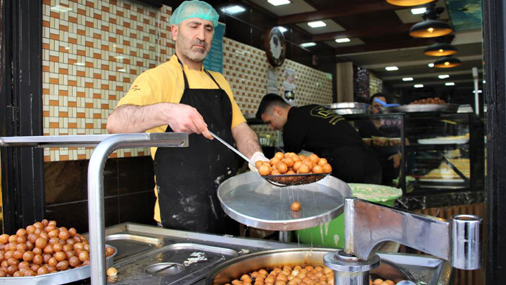 Lokma tatlısı Ramazanda damakları şenlendiriyor