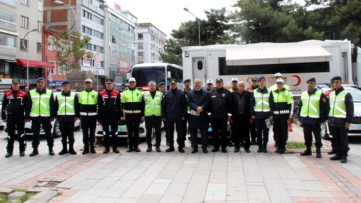 'Yayalar için 5 adımda güvenli trafik' uygulaması